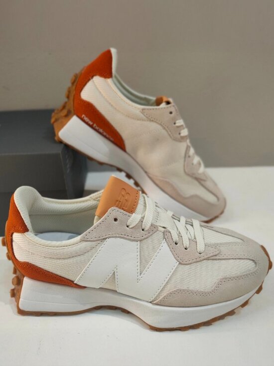 New Balance shoes 327 sz 6 - Picture 1 of 4